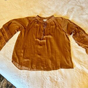 Gibson Latimer Rust Blouse with Pleated Sleeves